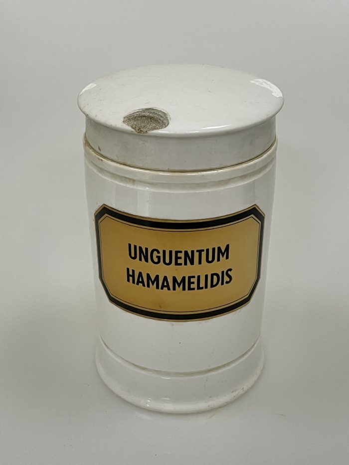 Zalfpot Unguentum Hamamelidis